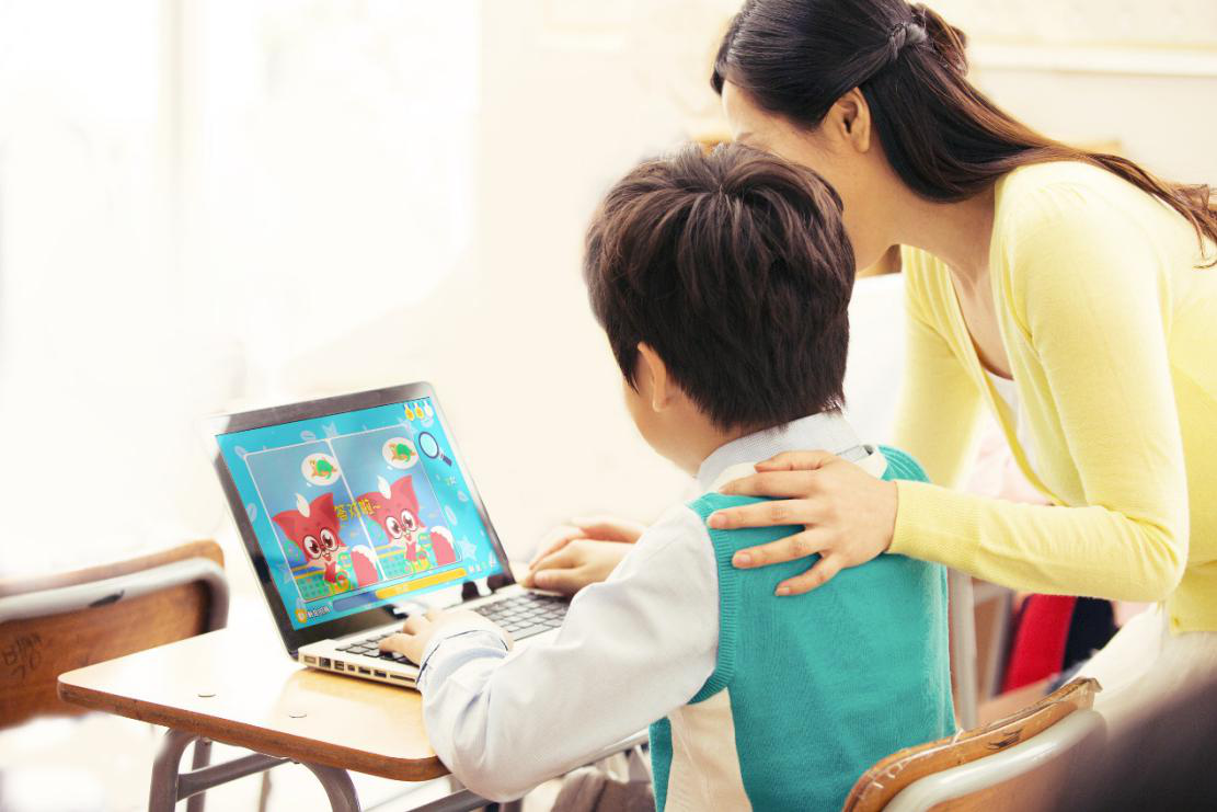 
掌门1对1张翼：用优秀思维构建教育界的“超级平台”


