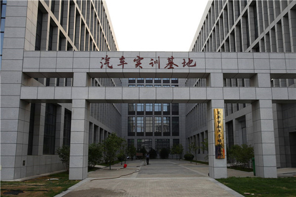 再捐赠价值千万元车辆及设备 长城汽车如何改变一座城？