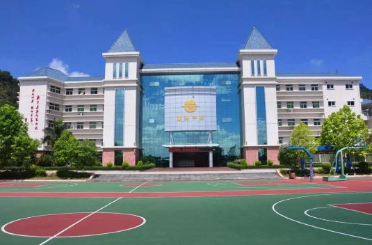 
深圳被质疑的“高考移民”来自哪？衡水中学怎么说？


