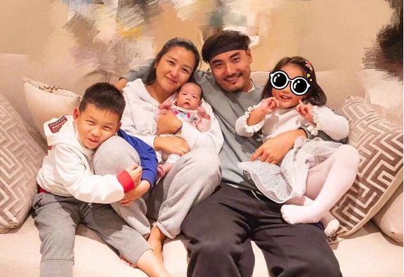 33岁何洁不懂如何避孕？称自己为刁磊生下三胎，只是不想扼杀生命