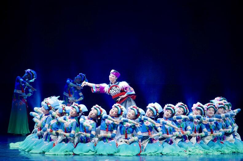 
成都武侯区教育局获教育部“全国中小学生艺术展演”优秀组织奖


