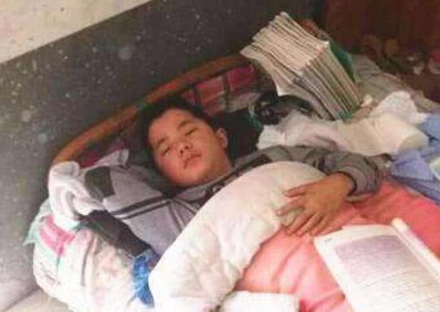 
五口之家三人残疾，辍学九个月，高考成绩考出641高分


