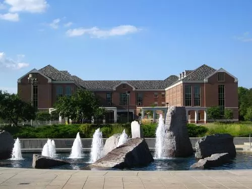 巴菲特所就读的美国院校即将火遍全球,你居然还不知道吗?文末有彩蛋
巴菲特所就读的美国院校即将火遍全球,你居然还不知道吗?文末有彩蛋