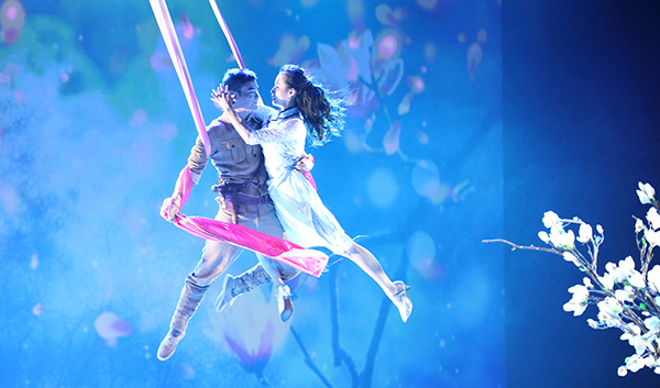 杂技如何表现战争题材？海派杂技剧《战上海》给出了答案