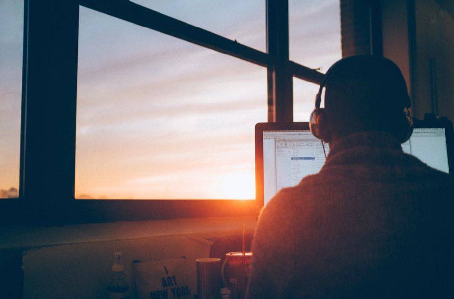 
原创
棕榈大道丨出国留学千万别学这个专业！因为太挣钱了


