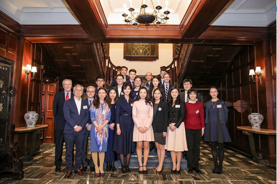 从七中国际部到世界名校她们为孩子做了什么?家长分享会重磅来袭!
从七中国际部到世界名校她们为孩子做了什么?家长分享会重磅来袭!