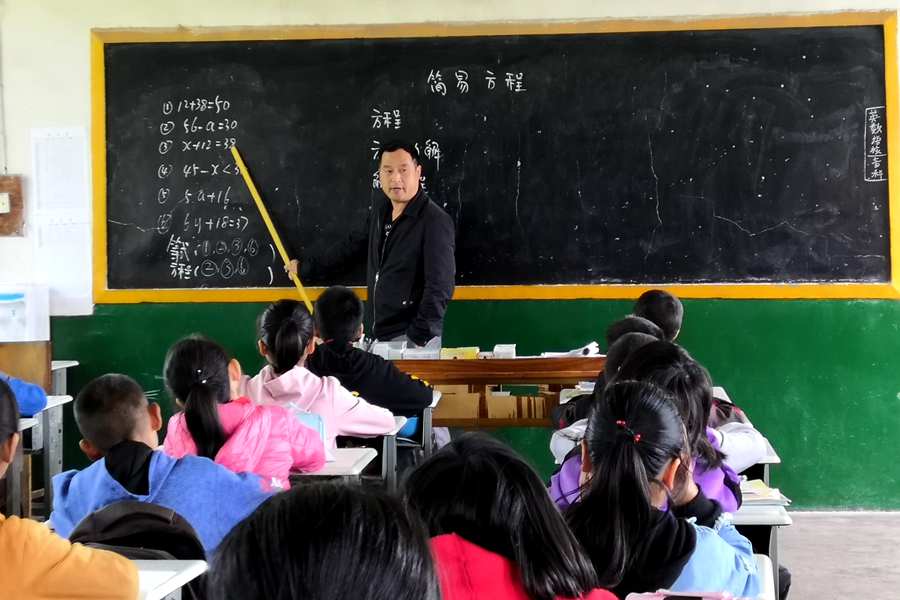 
澧县城头山镇中学：小课堂大作为


