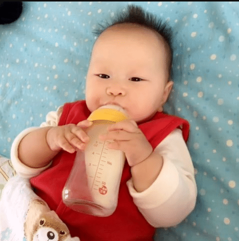                     毁掉脾胃的“第一杀手”，竟是父母的3大习惯，孩子积食又爱生病