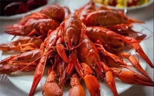 如何简单快速地吃虾 162100f85e6545e4a01a8911cfc87b03.jpeg