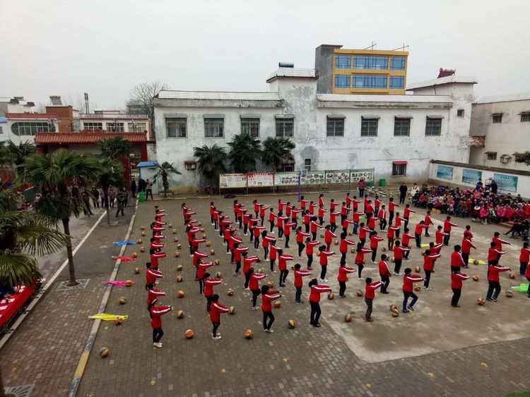 
邓州市桑庄镇中心校：模拟迎验促提升均衡交流共发展


