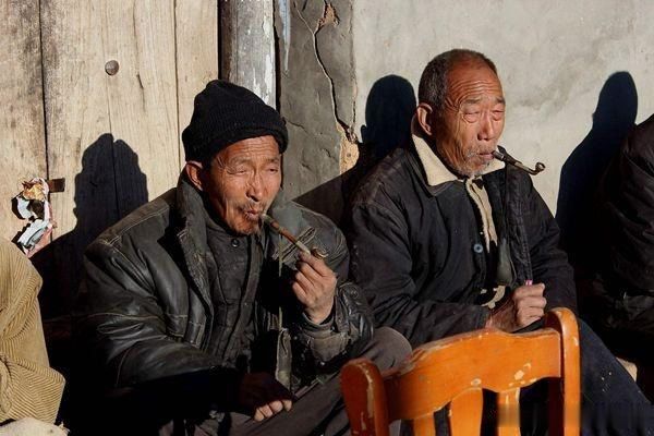 原创
在农村,一个月挣多少钱才够花?听听农民怎么说
原创
在农村,一个月挣多少钱才够花?听听农民怎么说