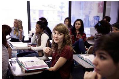 
英国留学出勤率低被退学本科无法毕业怎么办


