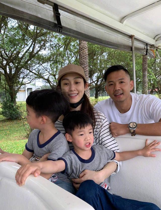 
原创
范玮琪深夜发文回应假学历指控，冷嘲热讽让她很难过


