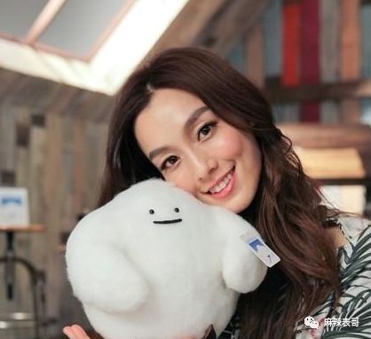 原创
骂网友是酸民,说从没伪装哈佛学历,范玮琪的脸皮有点厚呀
原创
骂网友是酸民,说从没伪装哈佛学历,范玮琪的脸皮有点厚呀