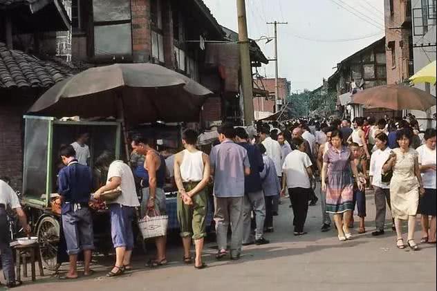 一大口美食榜：他们花了几辈子，换来了川菜一世纪