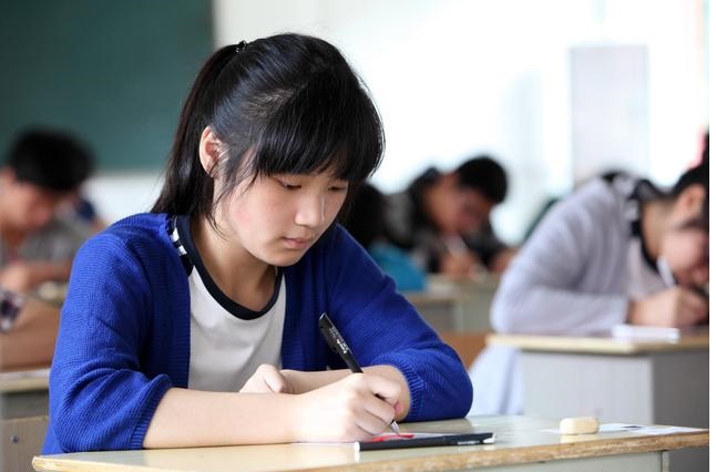 
原创
高考前28天：给高三学生的一个判断，三个重点，五个温馨提示


