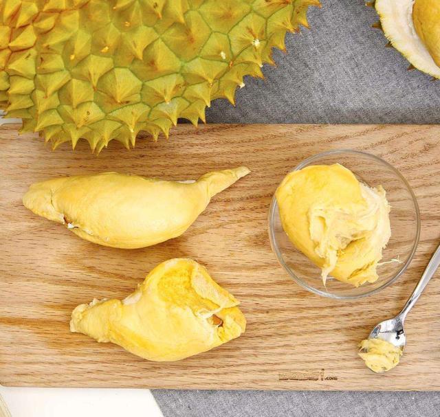                     原创            三岁前的孩子，最好少吃这些水果，不然容易影响他们的健康哦