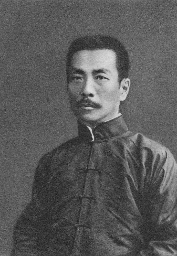 鲁迅的狂人日记第一次发表 5ff50bd239574fe0829172603f3b040a.jpeg