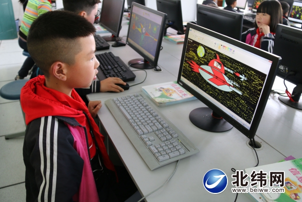 
征集学校少年宫优秀作品为学生提供展示舞台


