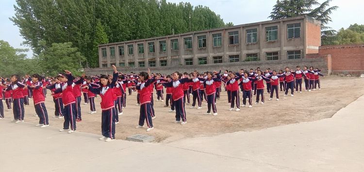 
邓州市桑庄镇中心校：模拟迎验促提升均衡交流共发展


