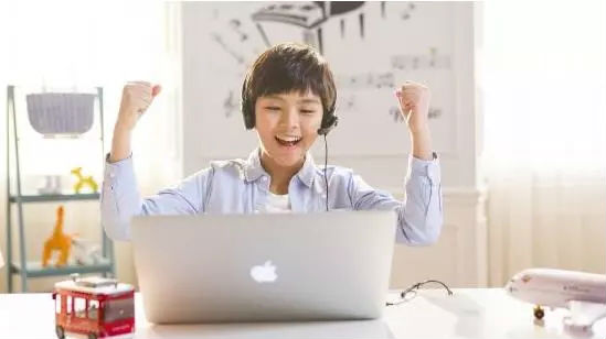 
原创
在线英语教育融资火热，阿卡索、哒哒、vipkid争相加固师资壁垒



