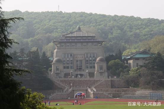
中国拥有大学最多的城市，足足84所，你在哪里上学吗？


