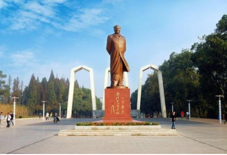 
这所高校曾是“全国重点大学”，内地排名43，却落选“双一流”


