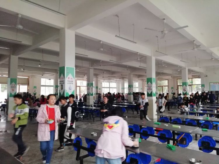 
邓州市桑庄镇中心校：模拟迎验促提升均衡交流共发展


