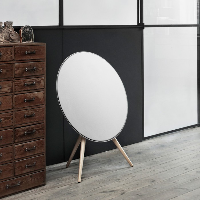 
早报|新iPhoneXR或采用「浴霸」设计/Google研发折叠屏手机/《阿凡达2》推迟到2021年上映



