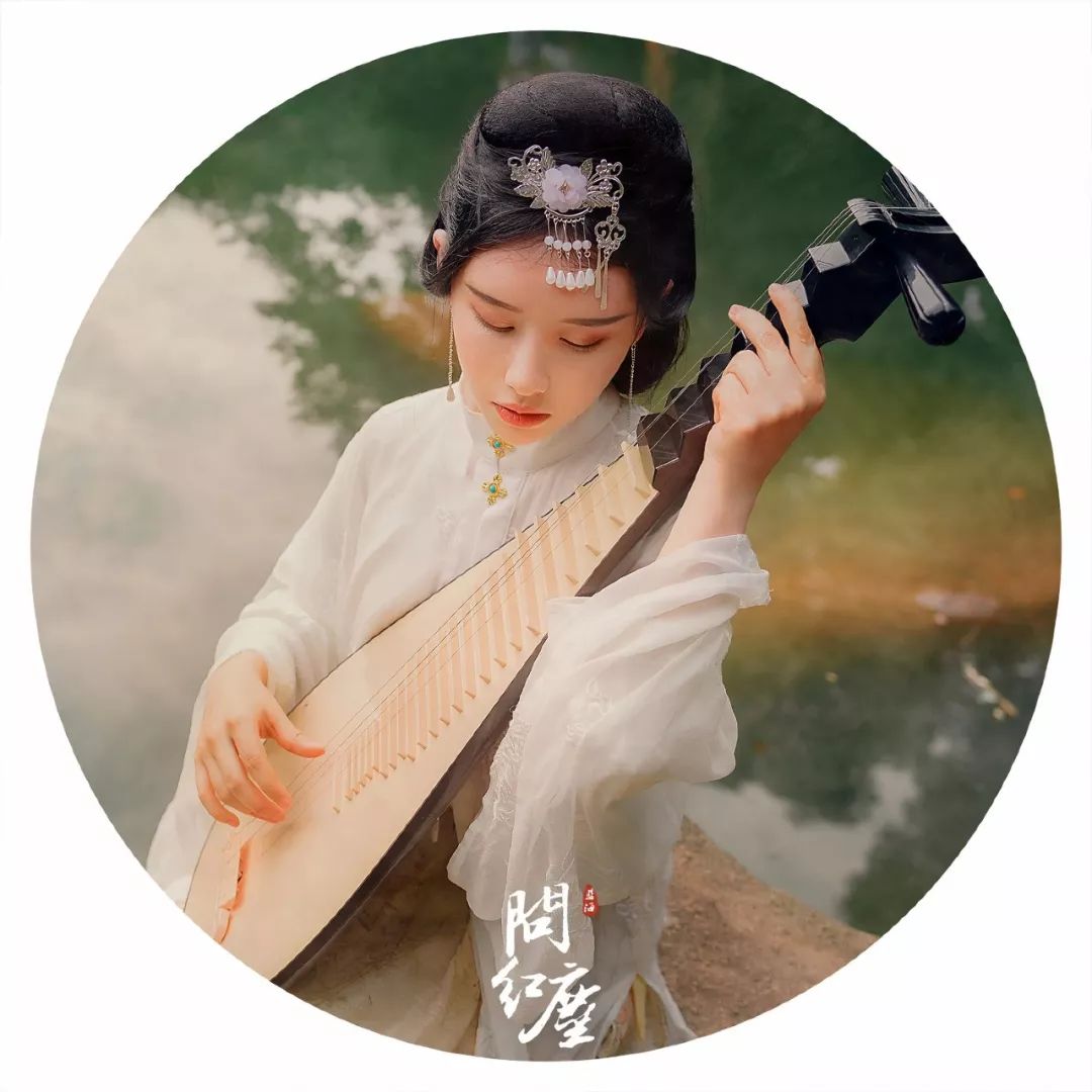 一笑问红尘曲谱_看破红尘图片