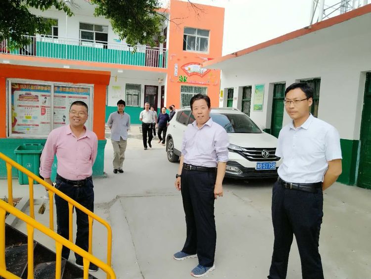 
邓州市桑庄镇中心校：模拟迎验促提升均衡交流共发展



