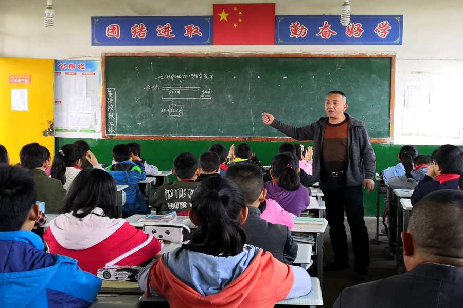 
澧县城头山镇中学：小课堂大作为


