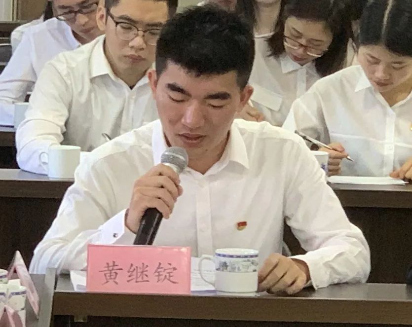 朱胜勇部长寄语青年 受区委何明星书记委托,朱胜勇部长向为共青团