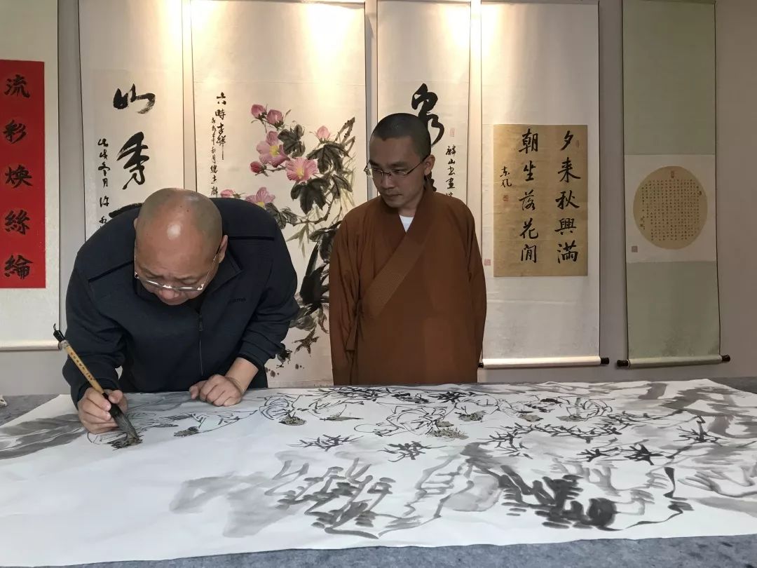 著名书画家高鸿老师莅临龙海古林寺麟山书画院参访交流