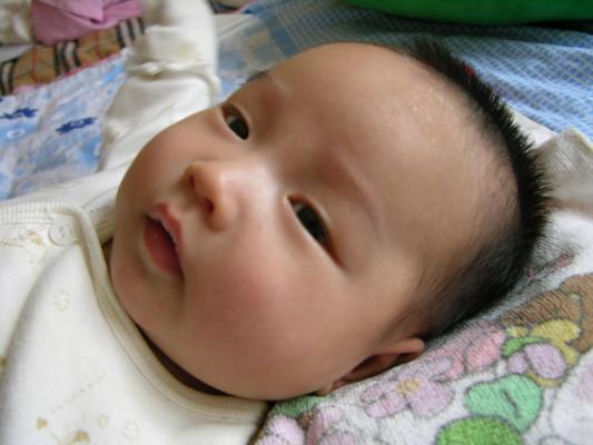                     孩子老哭闹，准是积食在“作妖”，这4大伤脾凶手，你家还有吗？