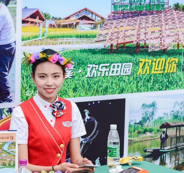 
黄龙溪惊现古典美人高颜值小姐姐原来竟是准空姐


