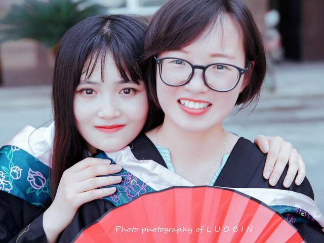 
现在的老师月薪两万，真的算很高了吗？乡村老师看完要哭


