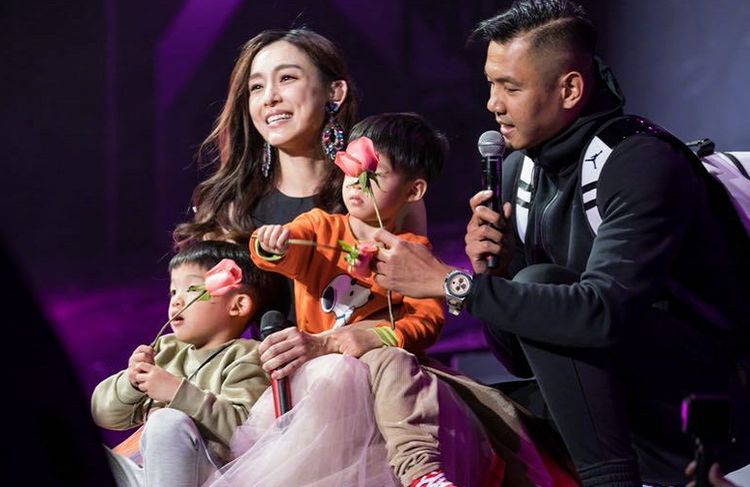 范玮琪发长文称没有伪装学历,但有网友吐槽她虚伪,为什么?
范玮琪发长文称没有伪装学历,但有网友吐槽她虚伪,为什么?