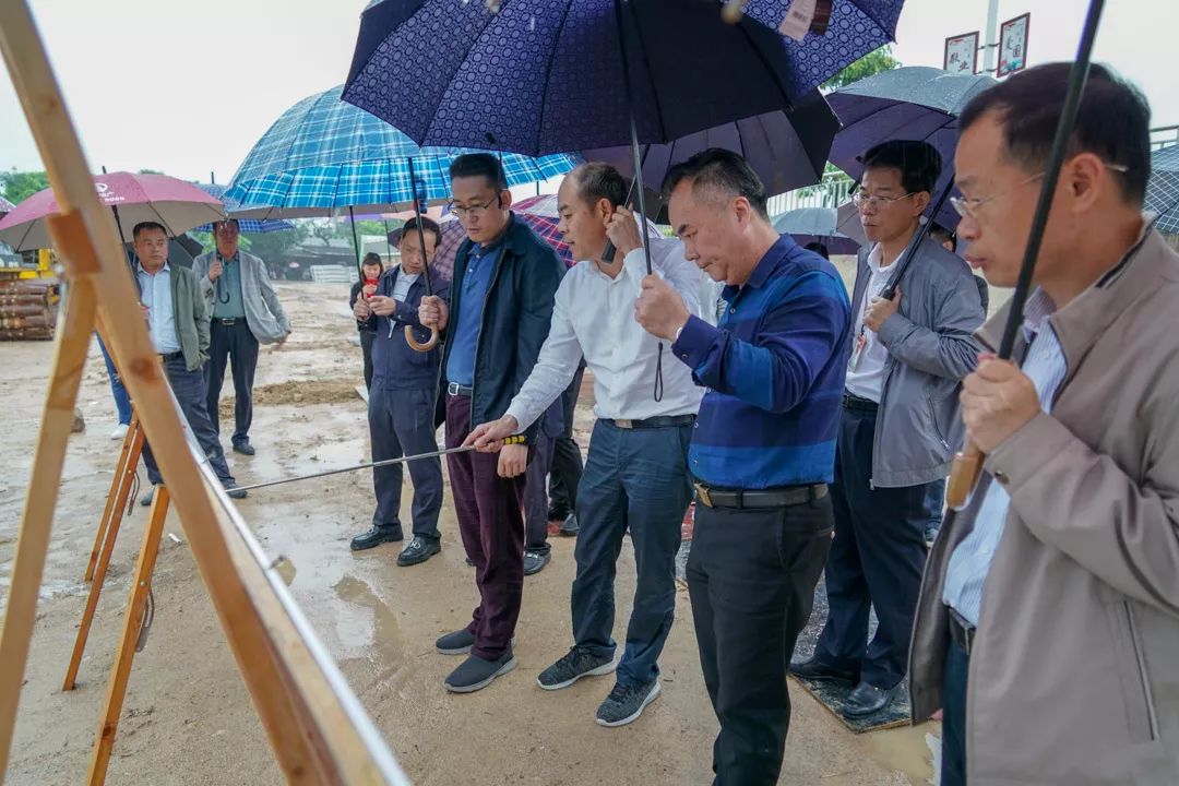 秦波强调,今年是我市"落实发展年",也是濠江区"项目建设三提年",河浦