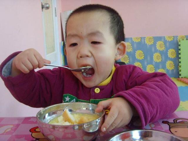                     毁掉脾胃的“第一杀手”，竟是父母的3大习惯，孩子积食又爱生病