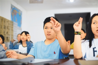 
墨西哥梅里达市兴起“中文热”


