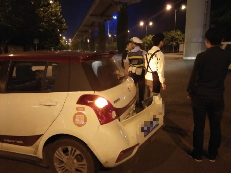 盲目开快车酿车祸,民警巡逻发现快处置 御匾会公馆注册网址