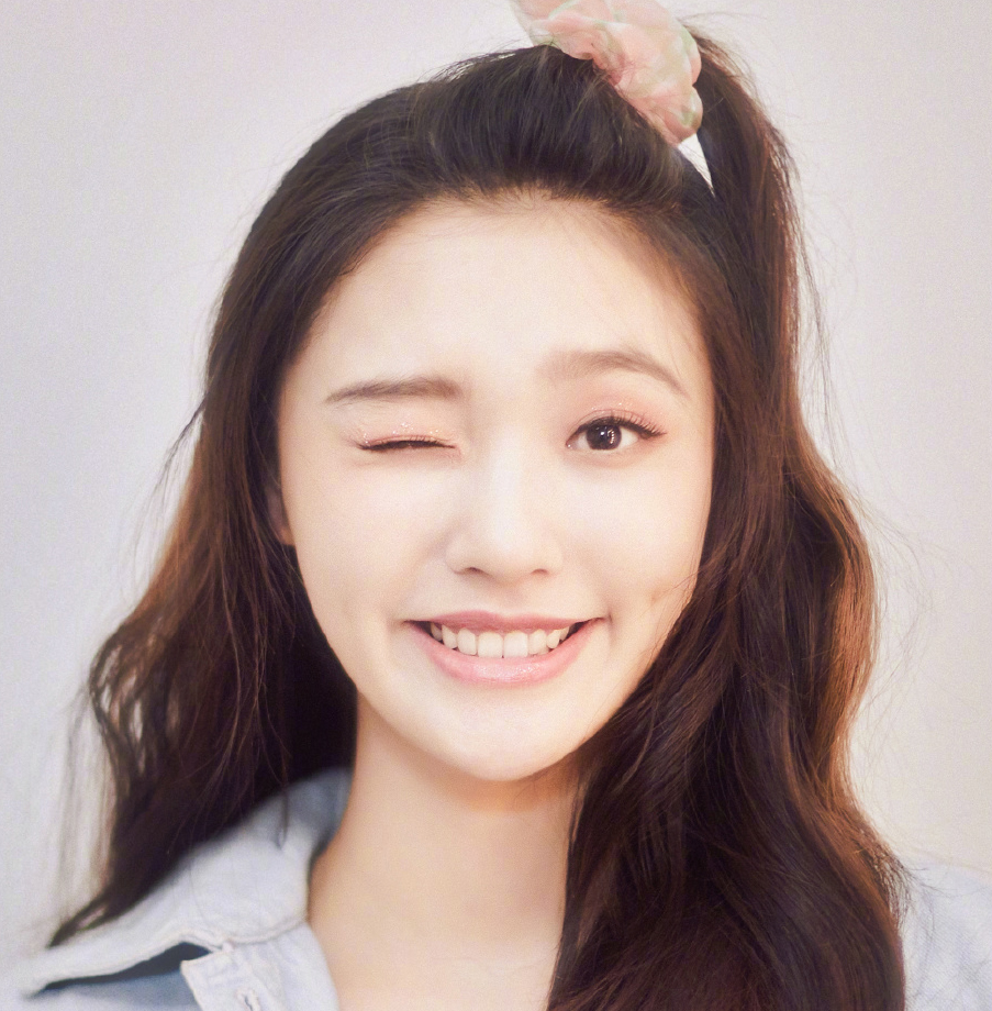 林允的少女感模仿不来但她的透亮肌你真的要get