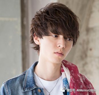 男日式发型 94b0223e6e4a477ea8cfa1c3923e045e.jpeg