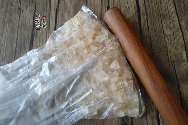                     原创            天热，孩子想喝冷饮，给孩子在家做，孩子喜欢，妈妈也能蹭点喝