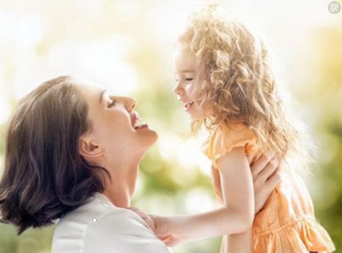 梦境深处的呼唤,解析梦见小女孩抱着我哭说她要找妈妈的深层含义 梦境深处的呼唤,解析梦见小女孩抱着我哭说她要找妈妈的深层含义