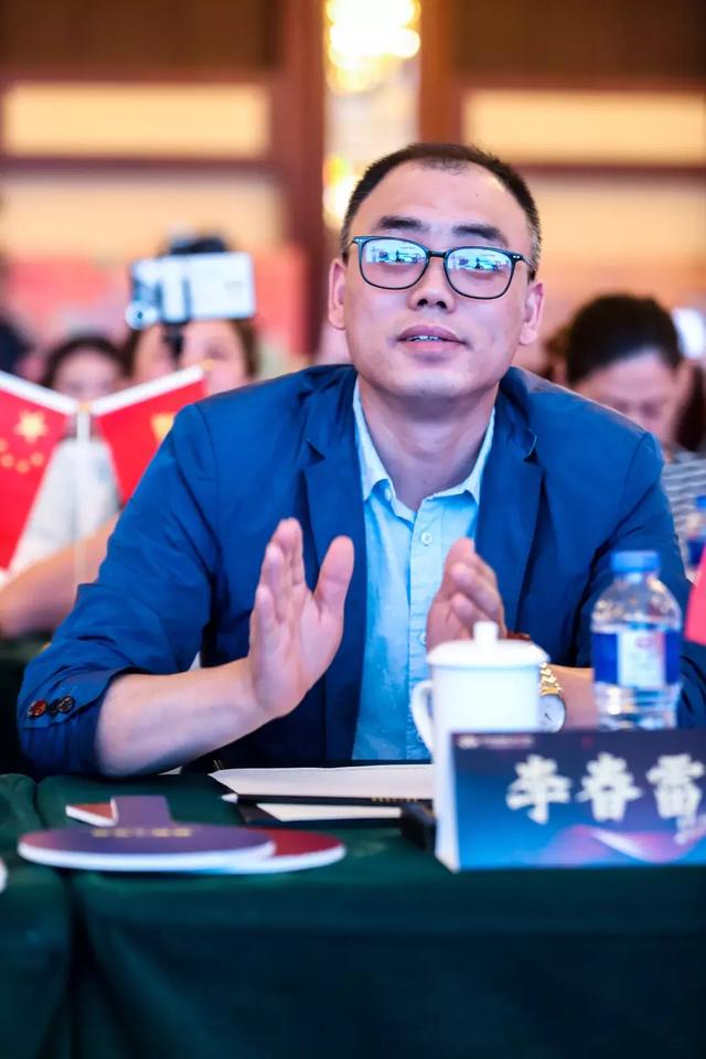 中国教育部教育画协会创会理事,厦门市硬笔书法协会会长-李晋阳大庆市