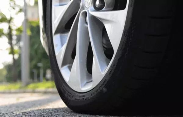 胎压多少跑高速省油 cf6d32eb23c24230838c5c67ed3a037c.jpeg