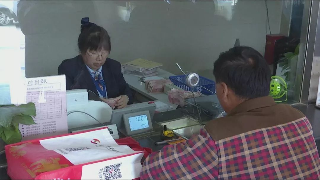 沛县农商行：扶贫小额贷款，开启农户“致富门”