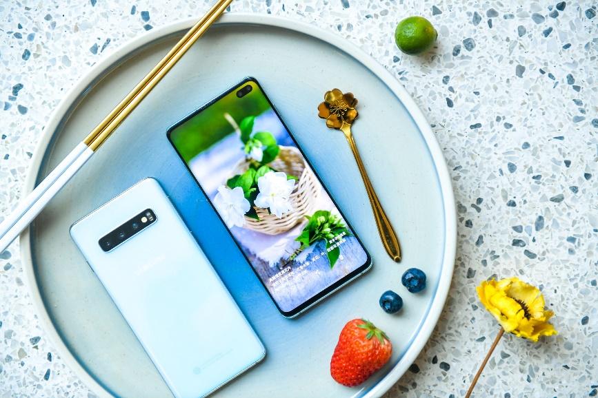 屏幕升级体验完美 三星Galaxy S10系列展现实力 博e百国际开户